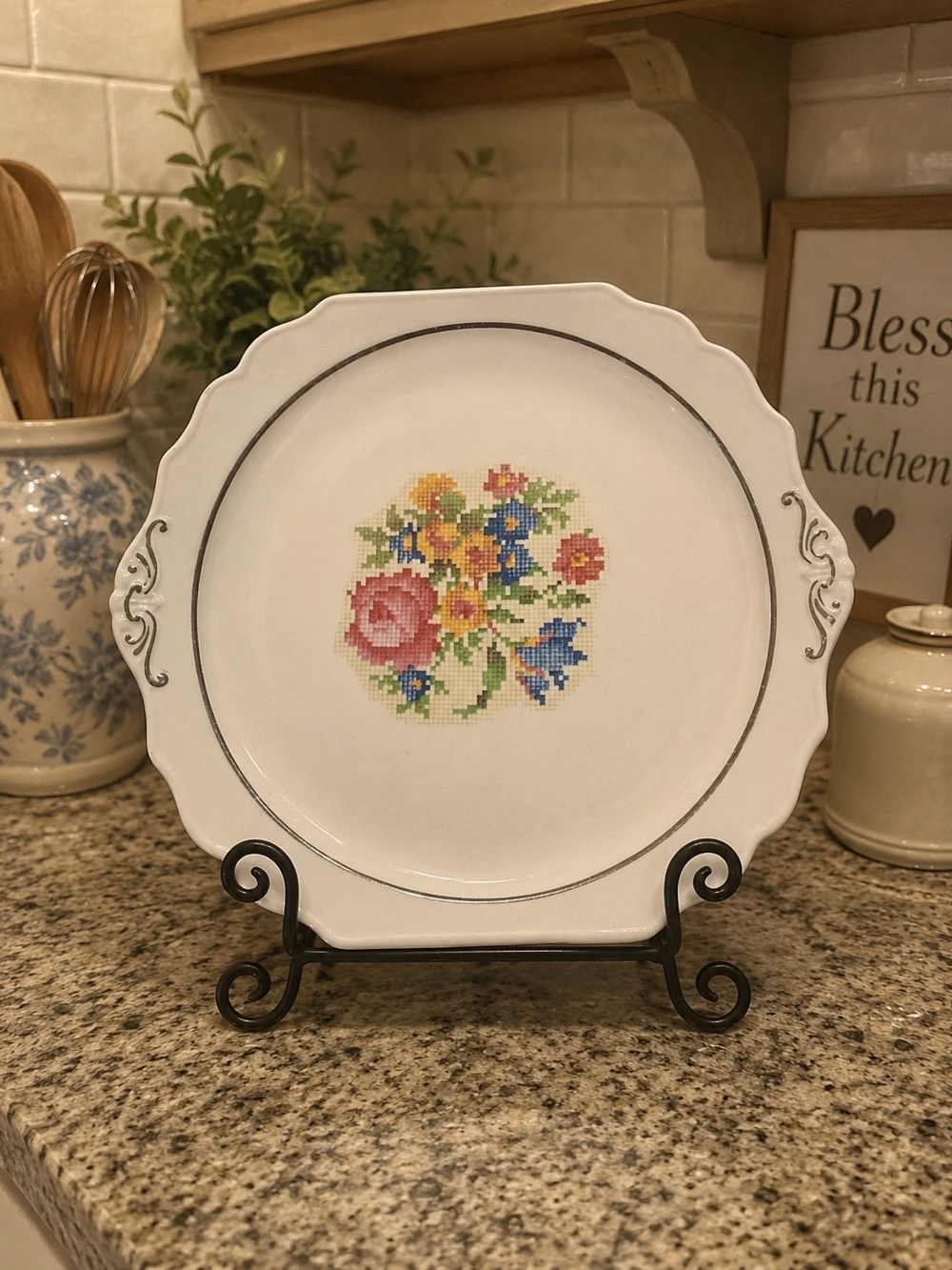 Vintage "cross stitch" serving plate-Excellent Vintage Condition.